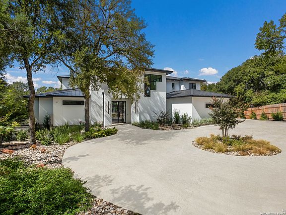 2nd image of 1341 PALMETTO