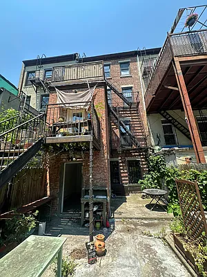 Rented by Massada Home Sales Inc | media 8