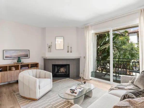 2150 Camino De La Reina Unit 216, San Diego, CA 92108