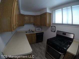 1041 S Lynbrook Rd, Collingdale, PA 19023