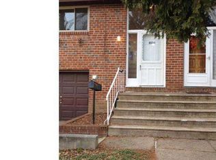 3130 Morning Glory Rd, Philadelphia, PA 19154