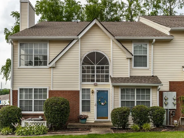 516 Forest Pointe Pl, Antioch, TN 37013