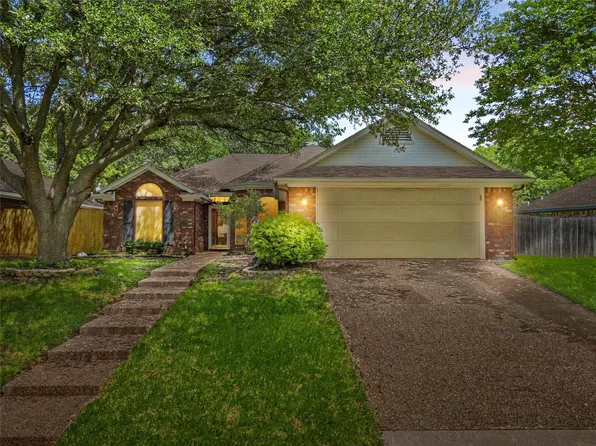2008 Real Dr, Woodway, TX 76712