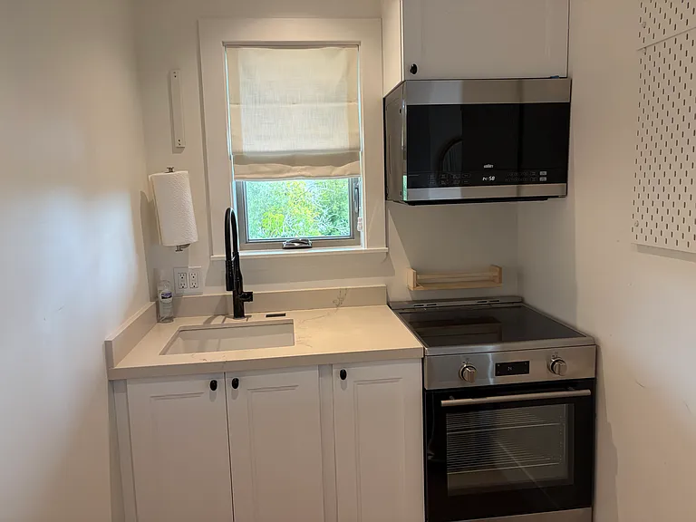 720 Alston Rd — Photo 2