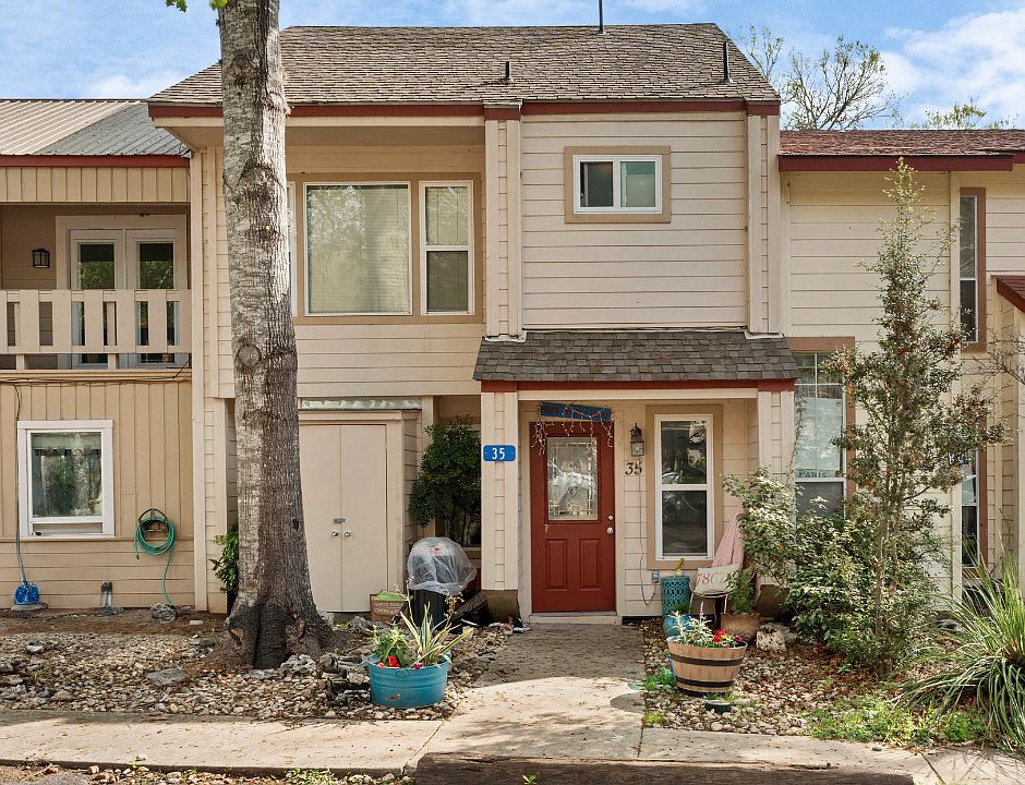 1st image of 35 Marina Cir #35