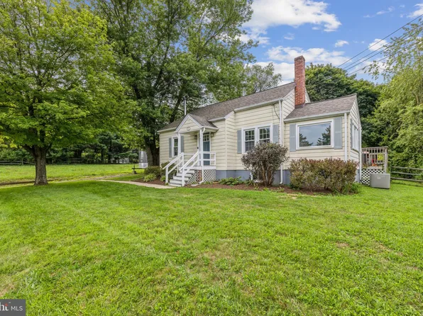 9510 Pleasant Plains Rd, Damascus, MD 20872