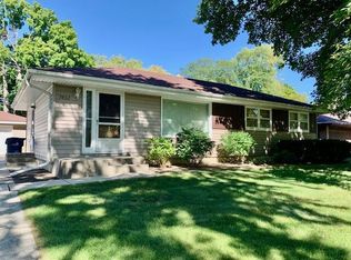 7832 N Edgeworth Dr, Milwaukee, WI 53223