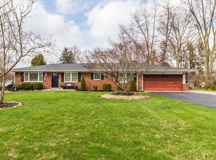 290 Willow Run Dr, Pickerington, OH 43147
