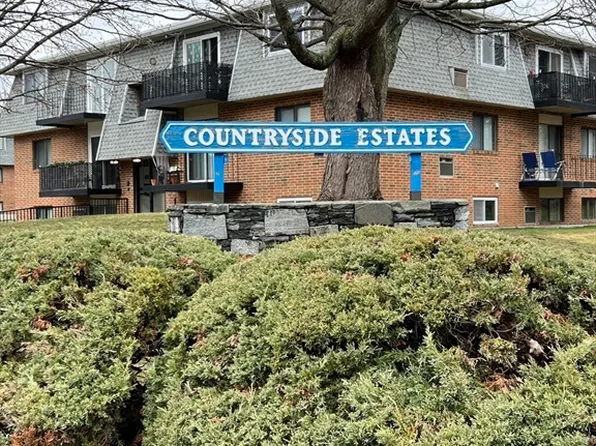 176 Maple Ave APT 2-35, Rutland, MA 01543