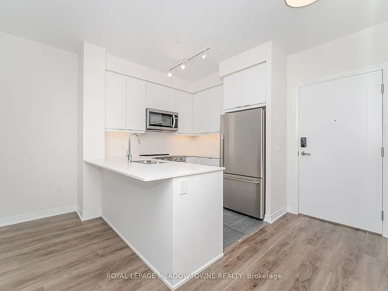15 Watergarden Dr #207 — Photo 12