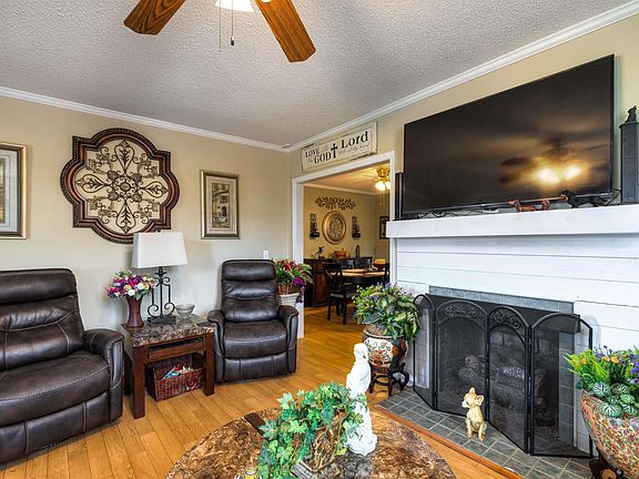 5th image of 1404 Dog Island Rd