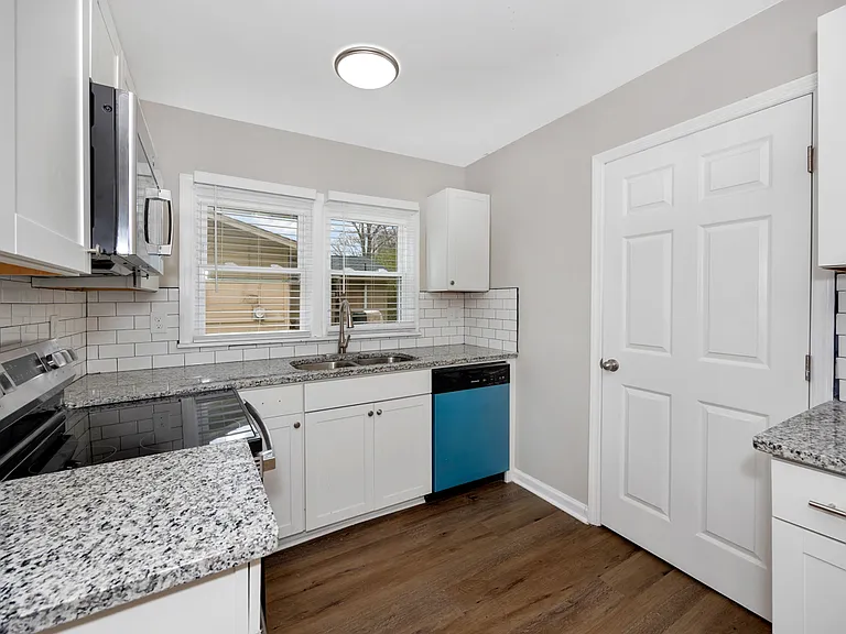 2914 Battle Dr NW — Photo 9