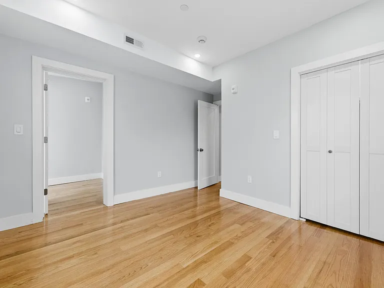 30 Campbell Ave #2 — Photo 14