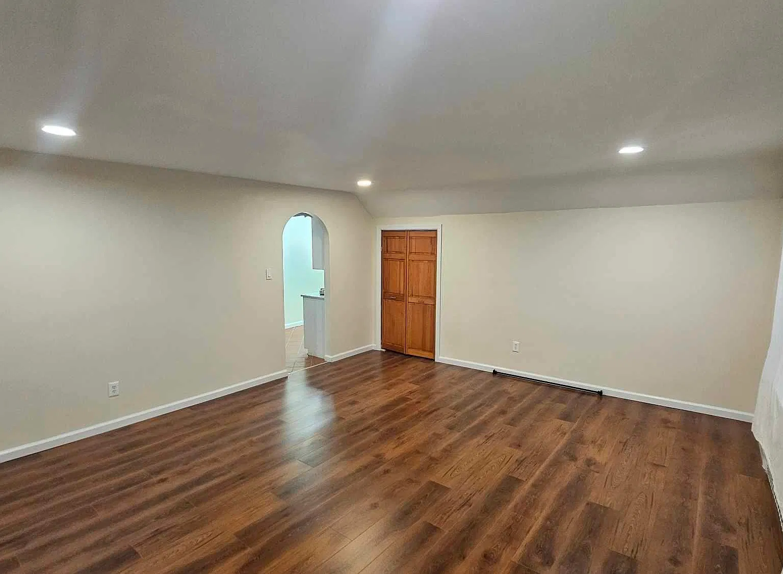 33 Lorrigan Pl — Photo 3