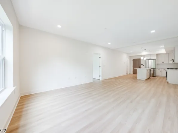 20 Encampment Ct Unit 210, Montville Township, NJ 07082