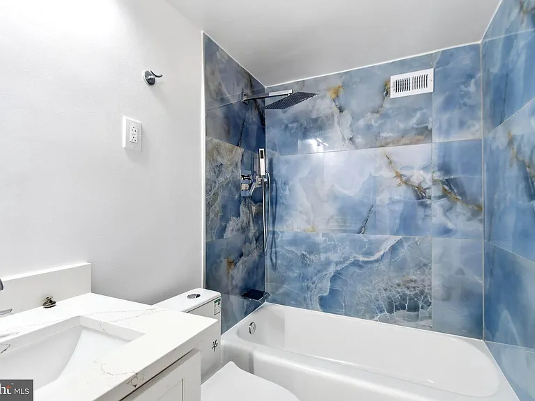 431 N Armistead St #307 — Photo 17