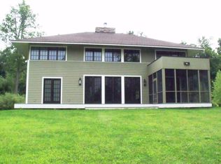 2 Van Buren Dr, Craryville, NY 12521