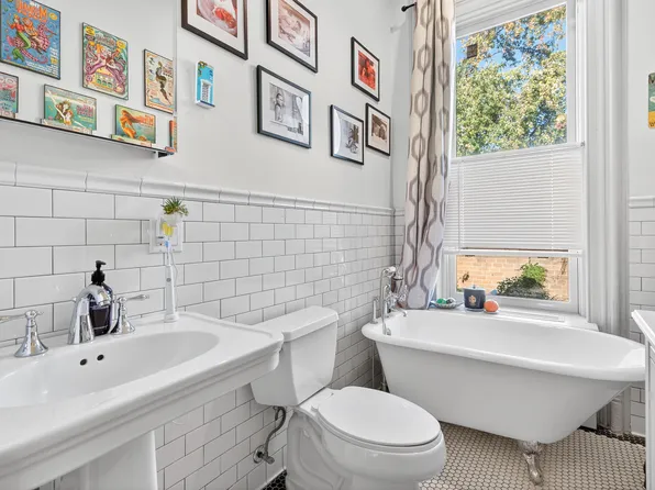 289 Putnam Avenue image 3 of 14