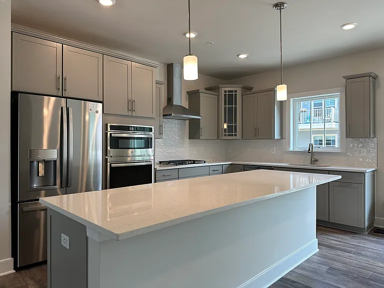 1218 Vermeer Ave — Photo 1