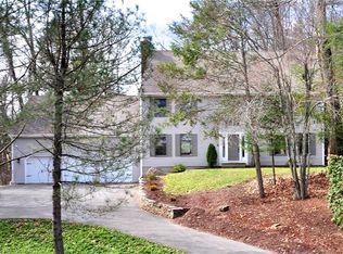 35 High Gate Dr, Avon, CT 06001
