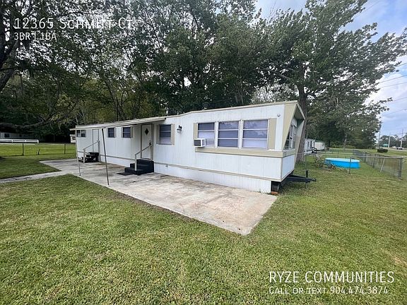 3rd image of 12365 Schmitt Ct N