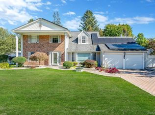 19 Dumond Place, Coram, NY 11727