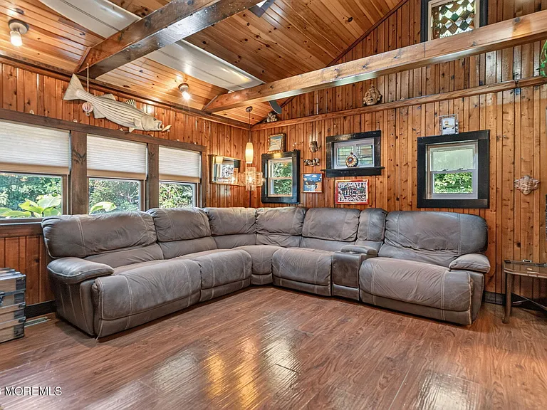 117 McDermott Rd — Photo 6