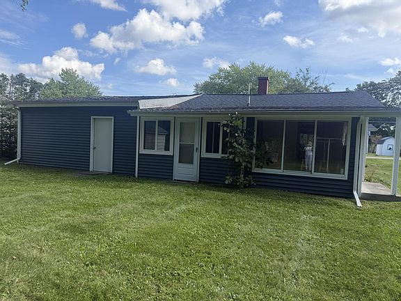 3rd image of 4901 River Rd