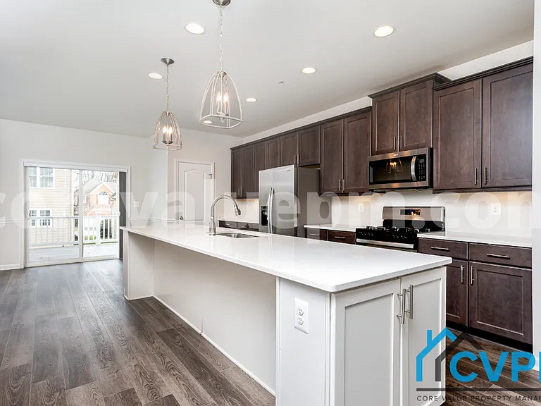 7772 Willow Oak Ct — Photo 3