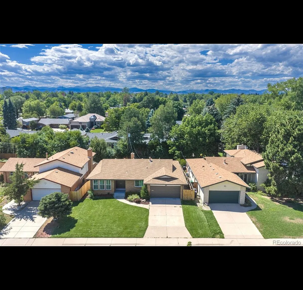 4 bed, 2499 sqft, $5,495 — Photo 2