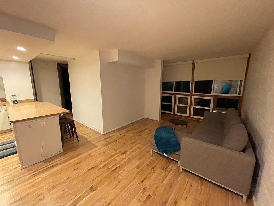 Living / Dining Area