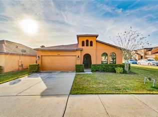 909 Woods Landing Dr, Minneola, FL 34715