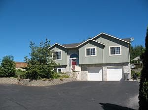 2nd image of 532 S Lyle Ave
