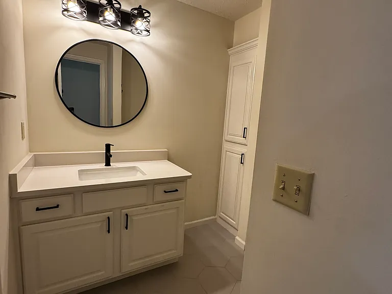 324 N Lancaster Dr — Photo 25