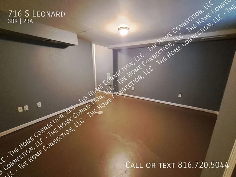 716 S Leonard St — Photo 18