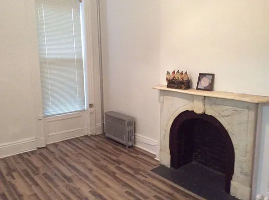 Rented by Peter Jacob, LREB | media 33