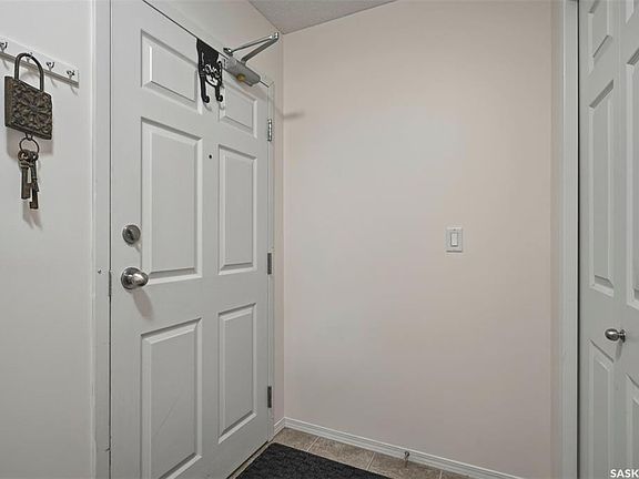 4th image of UNIT 301-303 Lowe ROAD