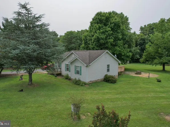 287 Corriedale Ln, Bunker Hill, WV 25413