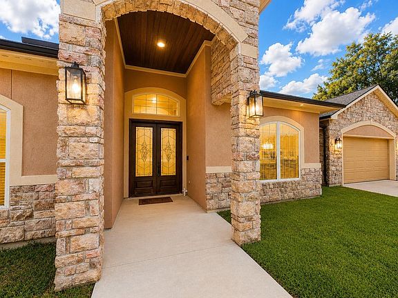 4th image of 27639 Concho Dr