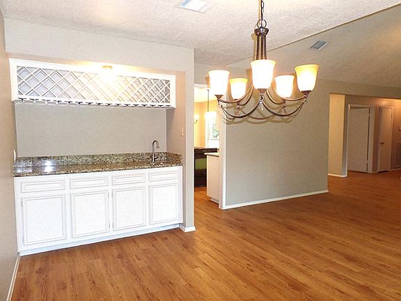 3rd image of 3219 Lake Stream Dr