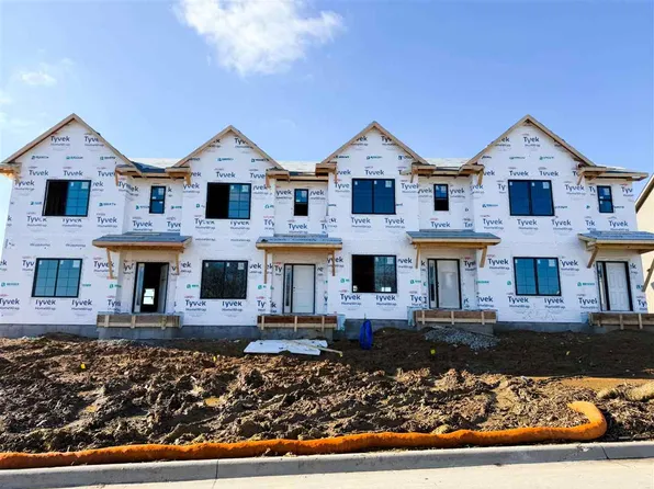 4711 Preston Ln, Iowa City, IA 52246