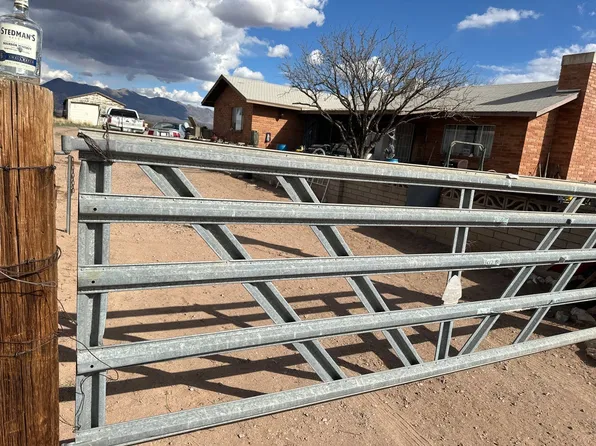 10439 N Mormon Rd, Elfrida, AZ 85610
