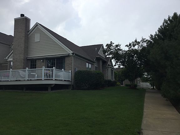 3rd image of 16600 Lyonhurst Cir #111