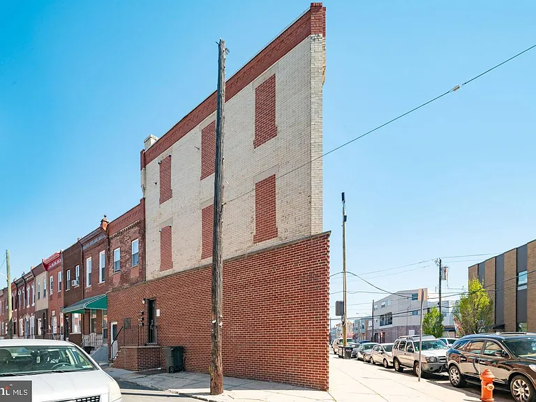 1309 W Moyamensing Ave — Photo 3