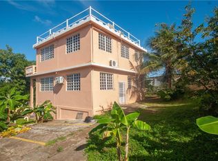 21 Roberto Clemente St, Vieques, PR 00765