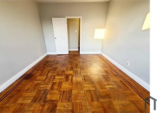 615 Casanova St #2 — Photo 7