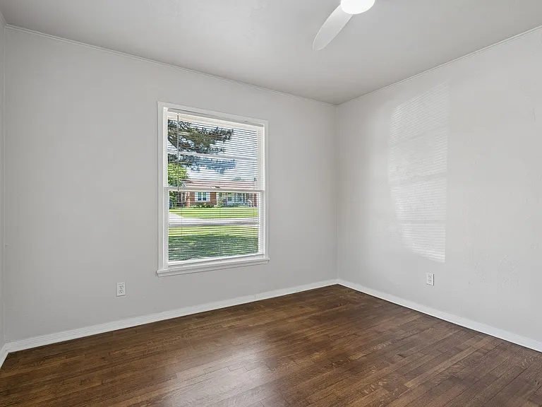 1603 Carlisle Ct — Photo 16