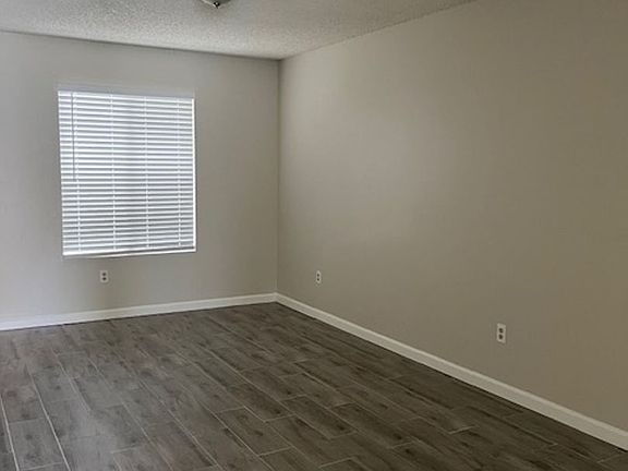 2nd image of 9401 Thistlewood Ct Unit A-c