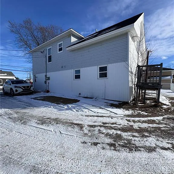 1380 Miramichi Ave — Photo 2