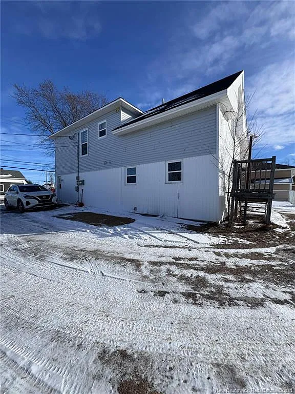 Building Photo - 1380 Miramichi Ave